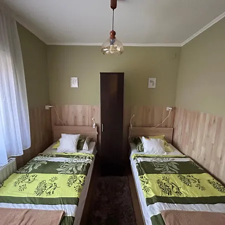 Πανσιόν Renata Vendeghaz 3*